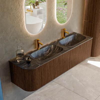 Badmeubel Mondiaz Kurve-Dlux | 165 cm | Meubelkleur Walnut | Wastafelkleur Lava | Solid surface | Dubbele spoelbak | 2 kraangaten