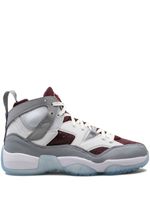 Jordan baskets Jumpman Two Trey 'Bordeaux' - Gris - thumbnail