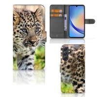 Samsung Galaxy A24 4G | Telefoonhoesje | Met pasjeshouder | Baby Luipaard