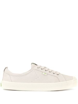 Cariuma baskets OCA en daim - Gris