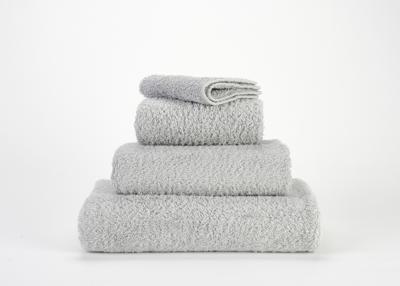 Abyss & Habidecor Abyss & Habidecor Super Pile Handdoek 55x100 992 platinium