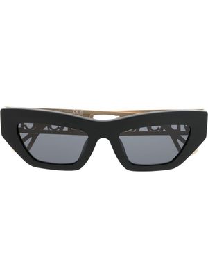 Versace Eyewear lunettes de soleil à monture papillon - Noir
