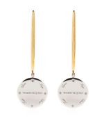 Alexander McQueen boucles d'oreilles pendantes à logo gravé - Argent - thumbnail