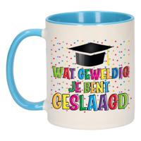 Bellatio Decorations Geslaagd cadeau mok - blauw - Geweldig Geslaagd - Ca. 300 ml   - - thumbnail