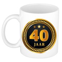 40 jaar jubileum/ verjaardag cadeau beker met zwart/ gouden medaille - 40 jaar getrouwd cadeau - feest mokken - thumbnail