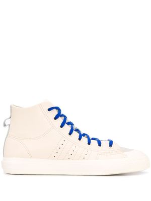 adidas x Pharrell Williams baskets montantes Nizza RF - Tons neutres