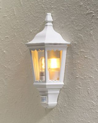 Wandlamp Firenze Signa wit buitenlamp halve zeskant Konstsmide 7230-250 sensor
