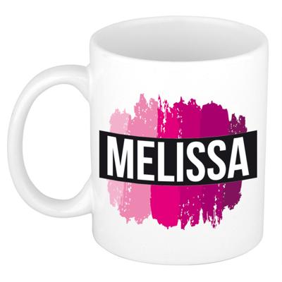Melissa naam cadeau koffie mok - beker - met roze verfstrepen - Cadeau collega - moederdag