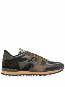 Valentino Garavani baskets Rockrunner à motif camouflage - Vert