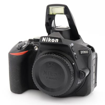 Nikon D5600 body occasion