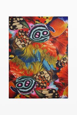 Foulard ontworpen door Mr. Christian Lacroix - MATERIAL FINISHES - U