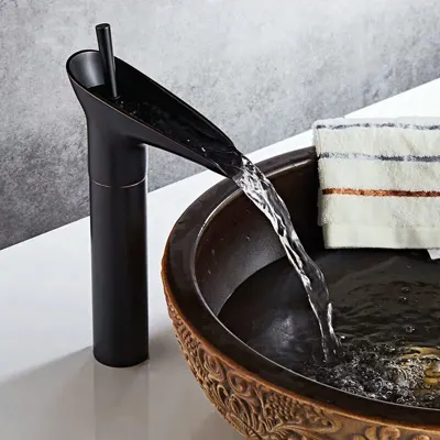 Luxe waterval wastafelkraan