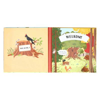 Boek Specials Nederland BV Uitklap- en flapjesboek binnen in de boom Boek Specials Nederland BV Uitklap- en flapjesboek binnen in de boom