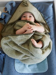 Baby-badcape in katoengaas  + washandje KLEINE DINO groen