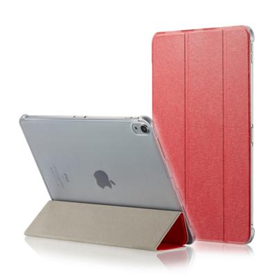 Zijde textuur horizontale Flip magnetische PU lederen case voor iPad Pro 11 inch (2018) met drie-opvouwbare houder & slaap/Wake-up functie (rood)