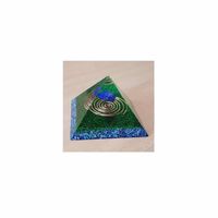Orgonite Piramide Lapis Lazuli (55 mm)