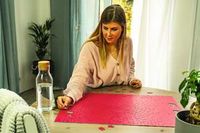 Ravensburger Krypt pink legpuzzel 654 stukjes - thumbnail