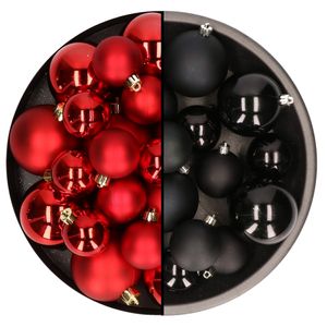 Kerstversiering kunststof kerstballen mix zwart/rood 6-8-10 cm pakket van 44x stuks