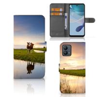 Motorola Moto G53 | Telefoonhoesje | Met pasjeshouder | Koe