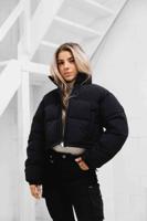 Malelions Signature Cropped Puffer Winterjas Dames Zwart - Maat XS - Kleur: Zwart | Soccerfanshop