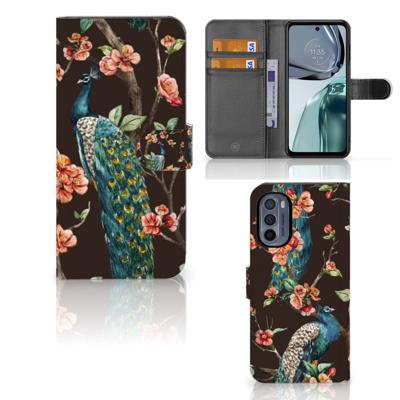 Motorola Moto G62 5G | Telefoonhoesje | Met pasjeshouder | Pauw met Bloemen