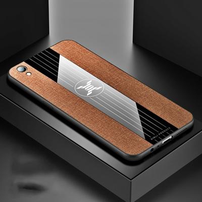 Voor OPPO R9 XINLI stiksels doek Textue schokbestendig TPU beschermhoes (bruin)