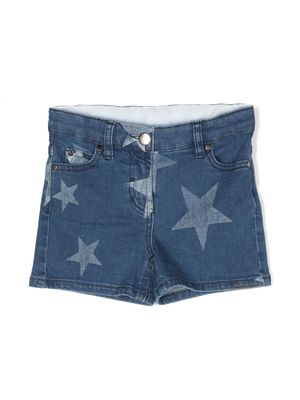 Stella McCartney Kids short en jean à étoiles imprimées - Bleu