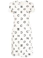 CHANEL Pre-Owned robe en soie à logo Coco (années 1990) - Blanc