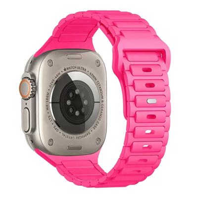 Apple Watch Bandje Raveo - Siliconen - Roze - 44, 45, 46 & 49mm Apple Watch Bandje Raveo - Siliconen - Roze - 44, 45, 46 & 49mm