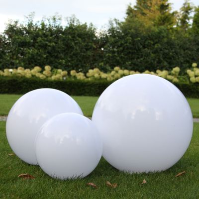 Tuinbol set Ø30 & Ø40 & Ø50 incl. spie Tuinbol set Ø30 & Ø40 & Ø50 incl. spie