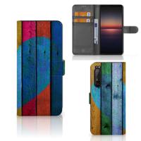 Sony Xperia 1 II | Book Style Case | Wood Heart - Cadeau voor je Vriend Sony Xperia 1 II | Book Style Case | Wood Heart - Cadeau voor je Vriend