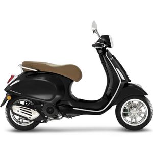 Vespa Primavera Zwart - Benzine Scooter