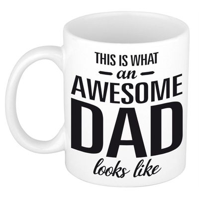 Awesome dad cadeau mok / beker voor Vaderdag 300 ml