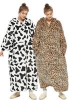 Draagbare deken met capuchon en mouwen - extra lang - dierenprints-koe