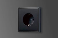 JUNG LS990 stopcontact mat zwart grafiet design jaren 60 nu in een mooie nieuwe kleur excl afdekraam