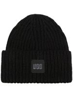 UGG bonnet nervuré à patch logo - Noir