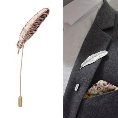 Schattige bladveren naald pin broche (goud)