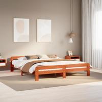 Bedframe zonder matras massief grenenhout wasbruin 200x200 cm
