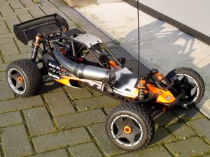 Victory RC "Track" uitlaat met ingebouwde demper voor oa. HPI Baja