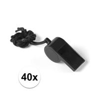 Fluitjes van kunststof - Multipack van 40x stuks - zwart - aan koordje - herrie maken - sport