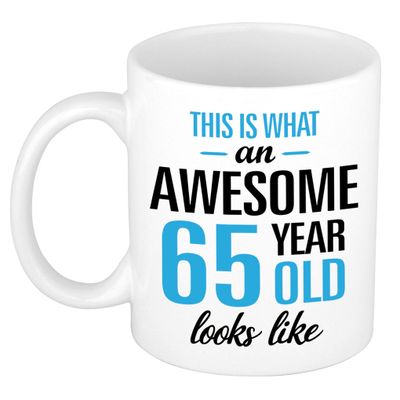 Verjaardag cadeau mok 65 jaar - blauw - grappige tekst - 300 ml - keramiek