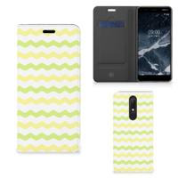 Nokia 5.1 (2018) | Hoesje met Magneet | Waves Yellow