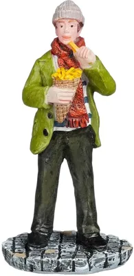 Luville Molendam Market visitor eat fries