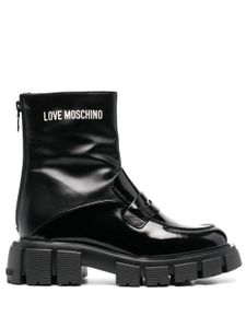 Love Moschino bottines à logo imprimé - Noir