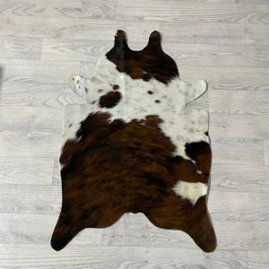 Kleine koeienhuid bruin wit zwart (Normandiër) 90x60cm