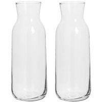 2x stuks karaffen/schenkkannen klein 0,7 liter van glas recht model met smalle hals