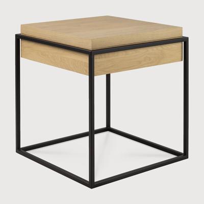 Ethnicraft Vierkante Bijzettafel 'Monolit' Geolied Eikenhout, 48 x 48cm, kleur Naturel