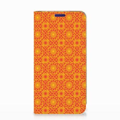 Samsung Galaxy S10e | Hoesje met Magneet | Batik Oranje