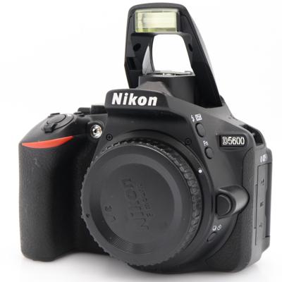 Nikon D5600 body occasion
