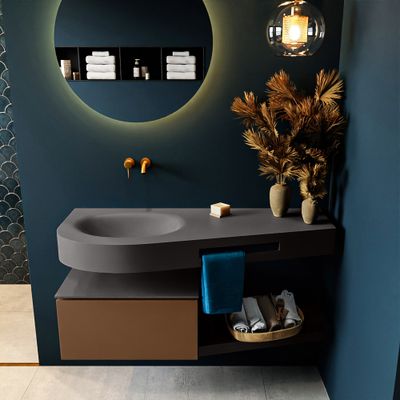 MONDIAZ RIVA 120cm badmeubel onderkast / planchet kleur Rust met 1 lade. Wastafel DULCET links 0 kraangaten kleur Dark_Grey. MONDIAZ RIVA 120cm badmeubel onderkast / planchet kleur Rust met 1 lade. Wastafel DULCET links 0 kraangaten kleur Dark_Grey.
